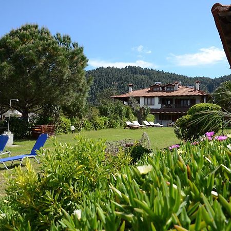 Filippos Resort By The Sea วูร์วูรู ภายนอก รูปภาพ