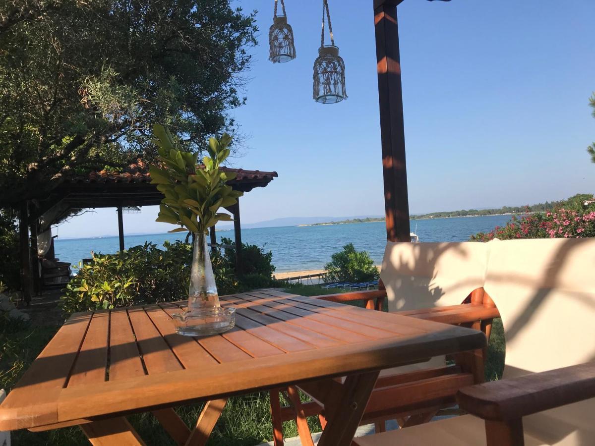 Filippos Resort By The Sea วูร์วูรู ภายนอก รูปภาพ