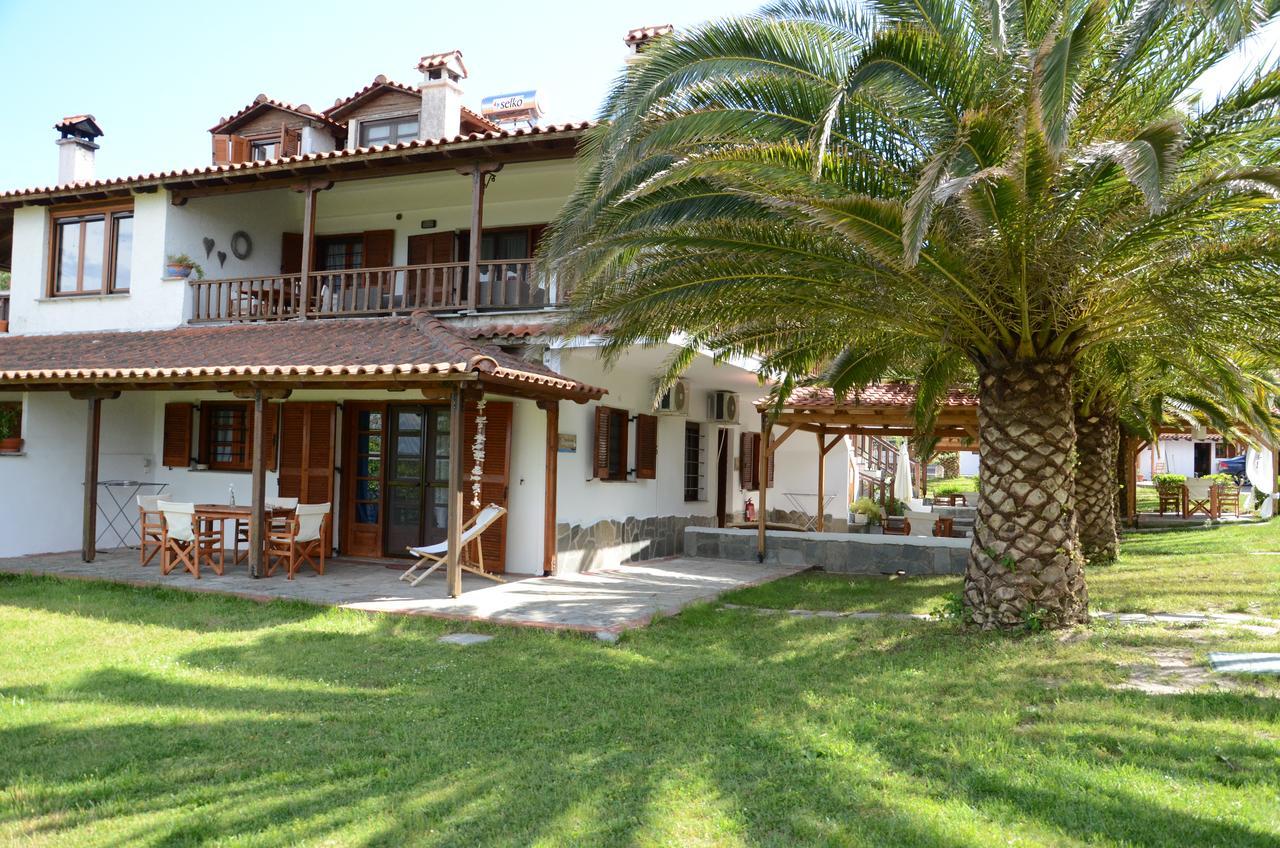 Filippos Resort By The Sea วูร์วูรู ภายนอก รูปภาพ