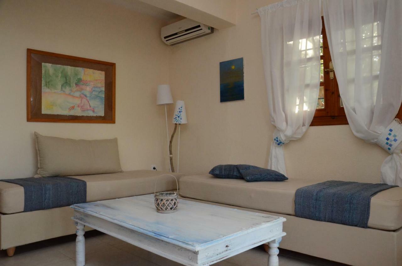 Filippos Resort By The Sea วูร์วูรู ภายนอก รูปภาพ