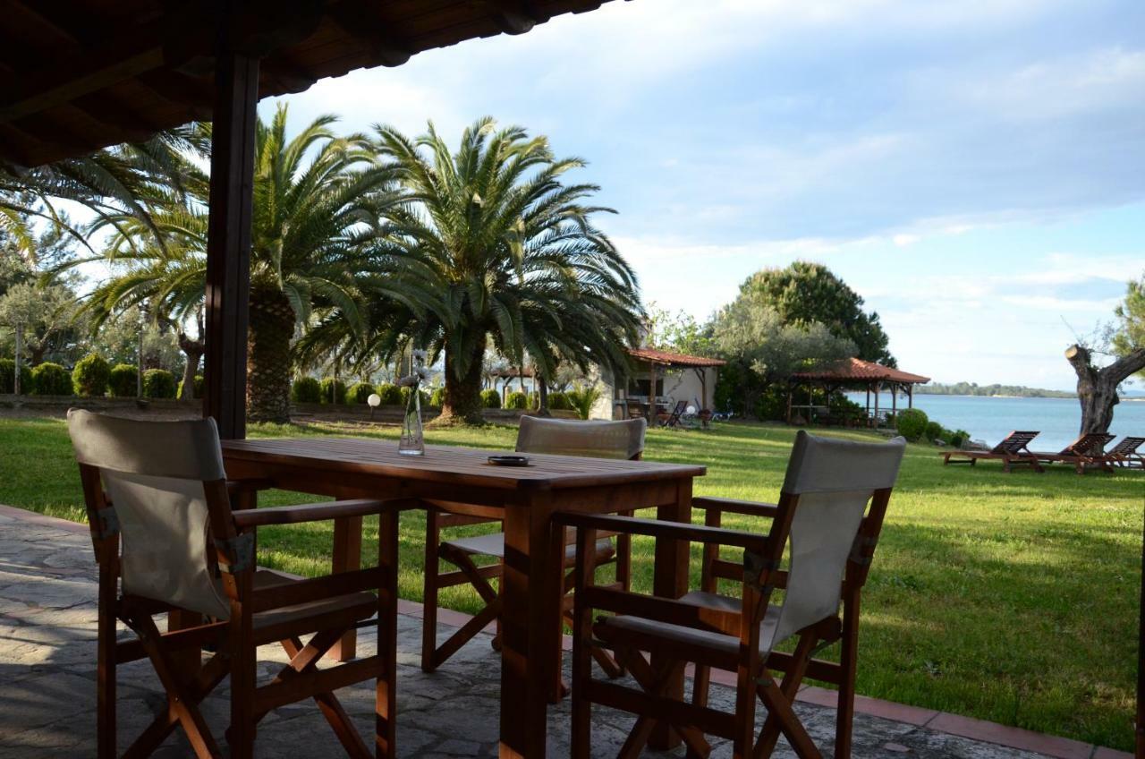 Filippos Resort By The Sea วูร์วูรู ภายนอก รูปภาพ